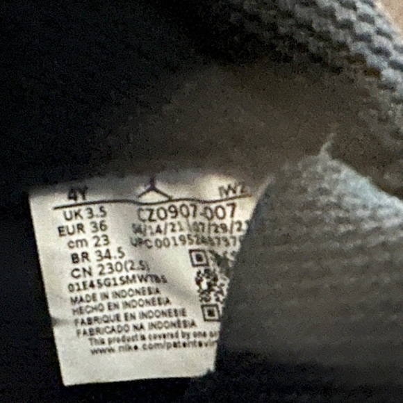 Air Jordan 11 CMFT Low (GS) size 4Y - Picture 5 of 5